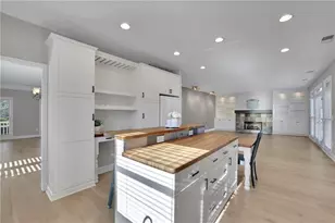 2412 Retreat Close, Marietta, GA 30066 - Photo 16