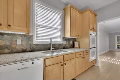 2412 Retreat Close, Marietta, GA 30066 - Photo 10