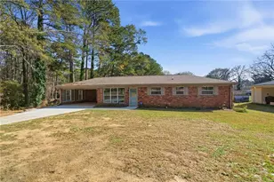 191 Pine St NE, Fairburn, GA 30213 - Photo 2