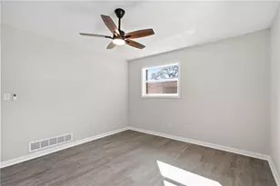 191 Pine St NE, Fairburn, GA 30213 - Photo 16