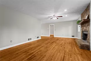 1925 Commonwealth Ct, Cumming, GA 30041 - Photo 6