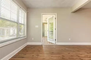 208 Madison Ln SE, Smyrna, GA 30080 - Photo 6