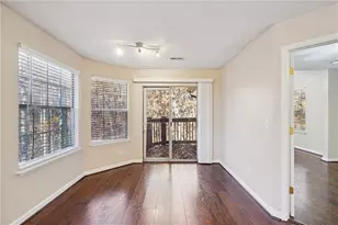 909 Wentworth Ct, Alpharetta, GA 30022 - Photo 8