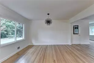 6085 Glenridge Dr, Sandy Springs, GA 30328 - Photo 14