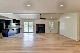 6085 Glenridge Dr, Sandy Springs, GA 30328 - Photo 8