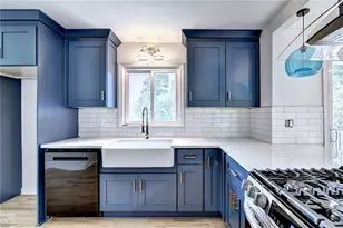 6085 Glenridge Dr, Sandy Springs, GA 30328 - Photo 18