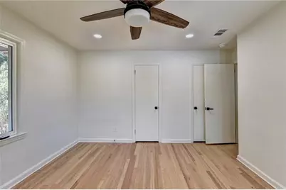 6085 Glenridge Drive, Sandy Springs, GA 30328 - Photo 32