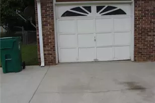 3483 Fannin Dr, Lithonia, GA 30038 - Photo 4