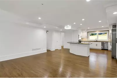 1092 Norwich Circle NE, Atlanta, GA 30324 - Photo 12