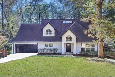 1092 Norwich Circle NE, Atlanta, GA 30324 - Photo 1