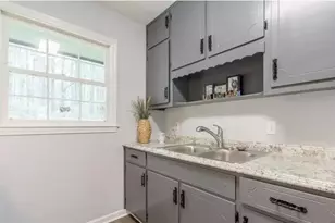 122 Longstreet Cir, Oxford, GA 30054 - Photo 6