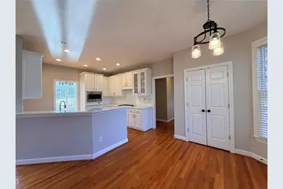 425 Arbor Creek Overlook, Roswell, GA 30076 - Photo 6