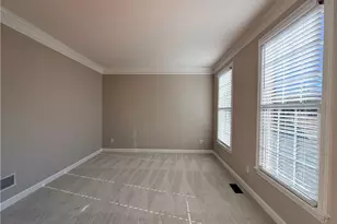 425 Arbor Creek Overlook, Roswell, GA 30076 - Photo 4