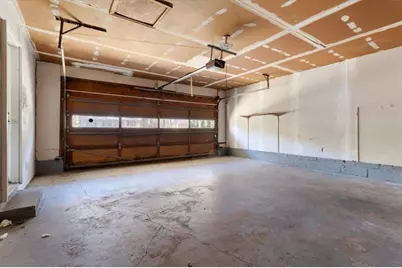 1999 Lindsey Lane, Decatur, GA 30035 - Photo 28