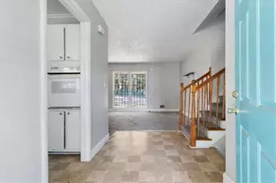 1999 Lindsey Ln, Decatur, GA 30035 - Photo 4