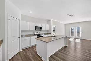 214 Georgian Wy, Locust Grove, GA 30248 - Photo 8