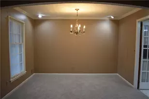 2479 Kingsland Dr, Dunwoody, GA 30360 - Photo 8