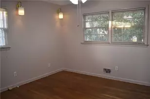 2479 Kingsland Dr, Dunwoody, GA 30360 - Photo 38