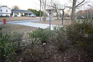 2479 Kingsland Dr, Dunwoody, GA 30360 - Photo 4