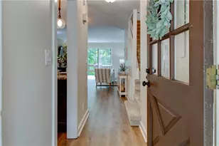 7 Mountain View Ct, Waleska, GA 30183 - Photo 4