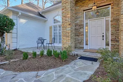 1604 Greenview Court, Woodstock, GA 30189 - Photo 2