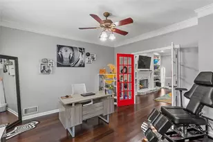 2349 Meadow Isle Ln, Lawrenceville, GA 30043 - Photo 4