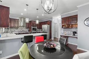 2349 Meadow Isle Ln, Lawrenceville, GA 30043 - Photo 16