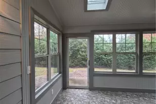 289 Somerset Rose Ln, Sugar Hill, GA 30518 - Photo 30