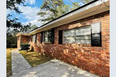 318 W Bonnell Street, Oxford, GA 30054 - Photo 2