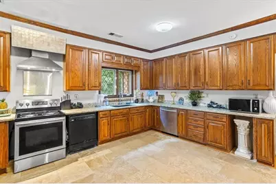 3000 Cathedral Place, Decatur, GA 30034 - Photo 12