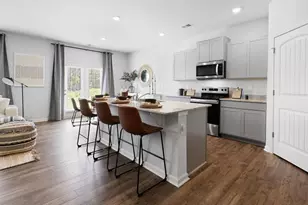 8208 Elkhorn Dr, Fairburn, GA 30213 - Photo 6