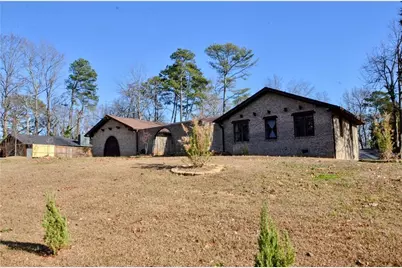 4296 Linda Lane SW, Lilburn, GA 30047 - Photo 2