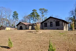 4296 Linda Ln SW, Lilburn, GA 30047 - Photo 2