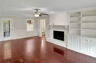 2331 Laura Ct, Snellville, GA 30039 - Photo 4