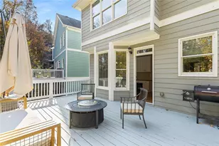 1638 Gilstrap Ln NW, Atlanta, GA 30318 - Photo 18