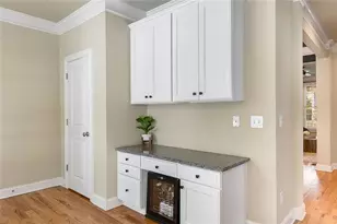 1638 Gilstrap Ln NW, Atlanta, GA 30318 - Photo 14