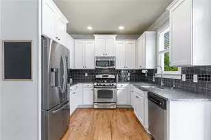 1638 Gilstrap Ln NW, Atlanta, GA 30318 - Photo 12