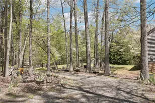 8145 Stone Hill Rd, Cumming, GA 30028 - Photo 32