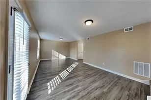 7000 Greenfield Ln, Cumming, GA 30028 - Photo 16