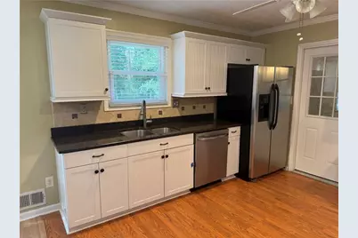 7719 Glen Devon Road, Jonesboro, GA 30236 - Photo 12