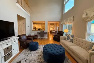 710 Trillium Ln, Lilburn, GA 30047 - Photo 10