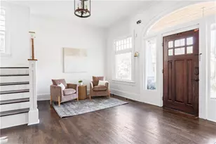 679 Lawton St SW, Atlanta, GA 30310 - Photo 2