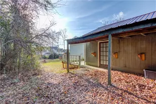 6088 Wade Orr Rd, Flowery Branch, GA 30542 - Photo 22