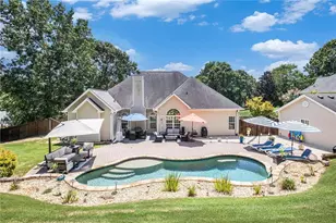 606 Gold Crest Dr, Braselton, GA 30517 - Photo 2