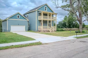 1993 Reynolds Dr SW, Atlanta, GA 30315 - Photo 2