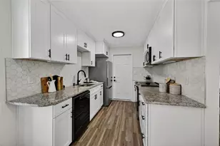 1188 Cottonwood Dr, Lawrenceville, GA 30043 - Photo 8