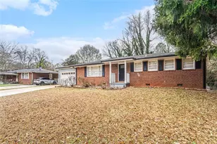 4229 Rockbridge Heights Dr, Stone Mountain, GA 30083 - Photo 2