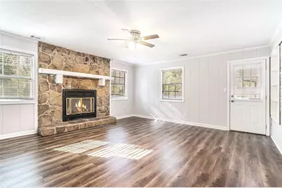 4229 Rockbridge Heights Drive, Stone Mountain, GA 30083 - Photo 12