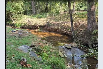 2810 Creekwood Lane, Lawrenceville, GA 30044 - Photo 2