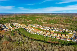 8169 Lochley Dr, Fairburn, GA 30213 - Photo 34